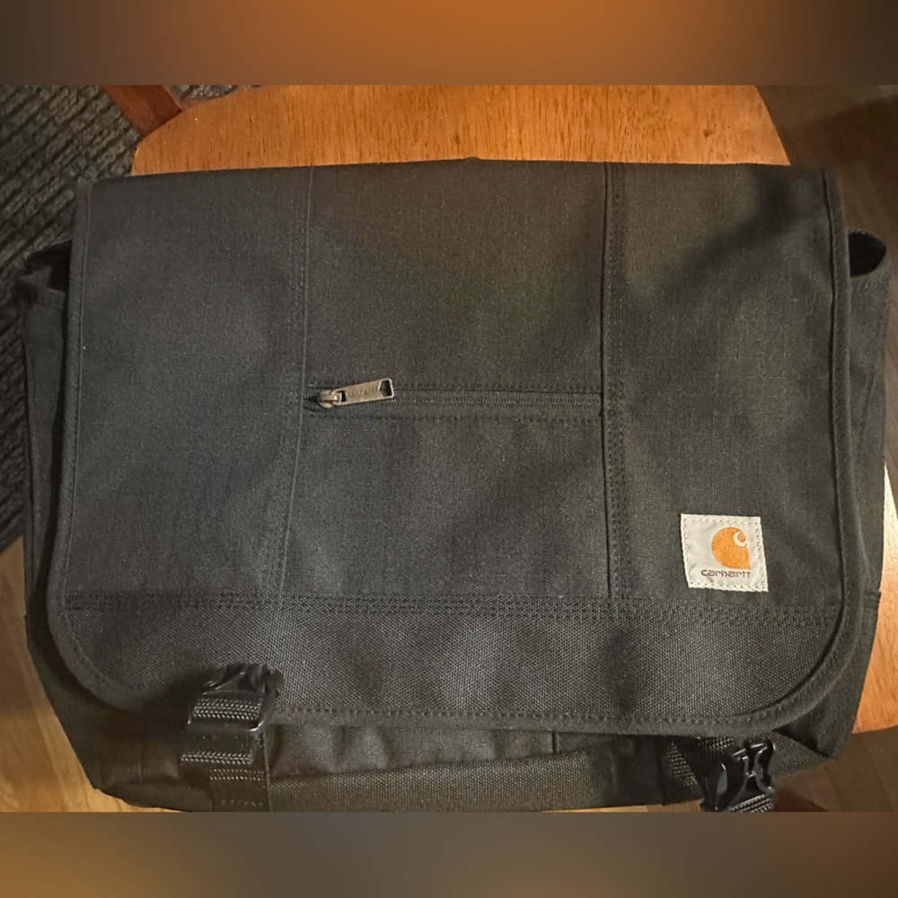 NWT Carhartt messager bag